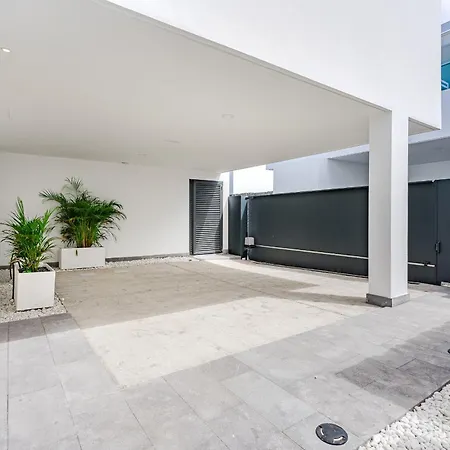 Estandar 6 - Casangular By Upper