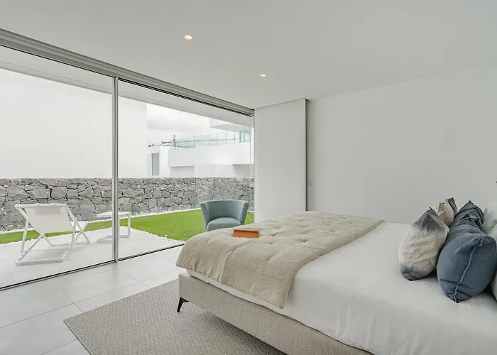 Estandar 6 - Casangular By Upper * Адехе