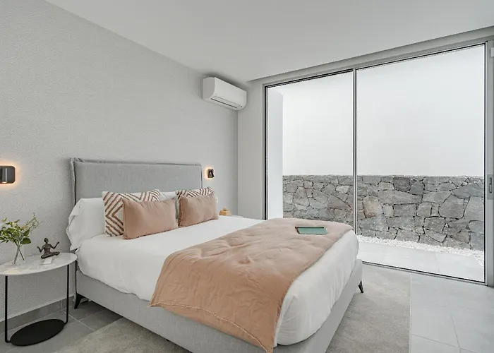 Estandar 6 - Casangular By Upper فيلة